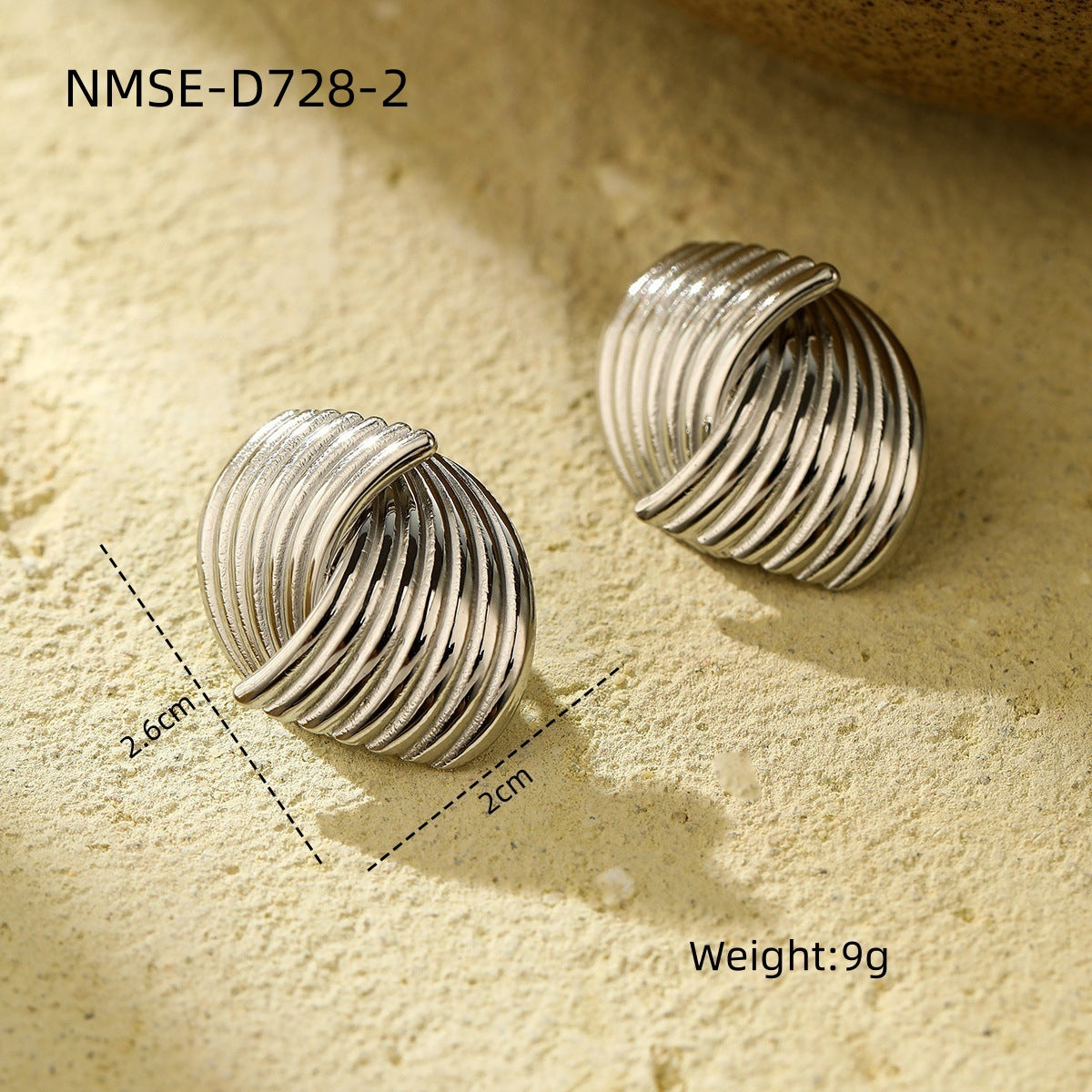 Pendientes geométricos de acero inoxidable de moda con chapado en oro de 18 quilates y textura a rayas para mujer