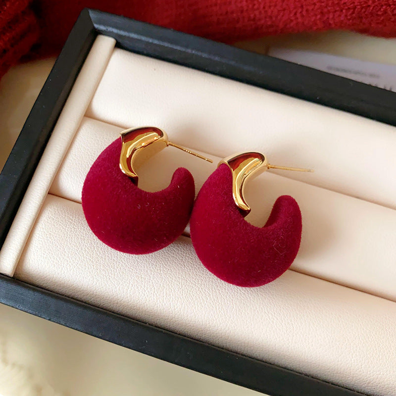 Orecchini di lusso a fiocco con cuore e motivo floreale in lega con intarsio di strass e perni in argento 925
