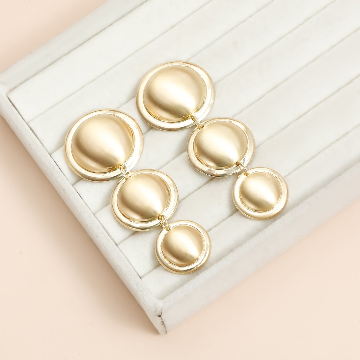 Vintage Geometric Round Zinc Alloy Electroplated Stud Earrings for Women with Stainless Steel Posts