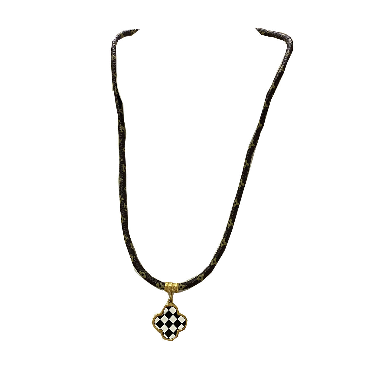 Fashion Minimalist Luxury Gold Plated Titanium Steel Black and White Checkered Clover Necklace for Unisex