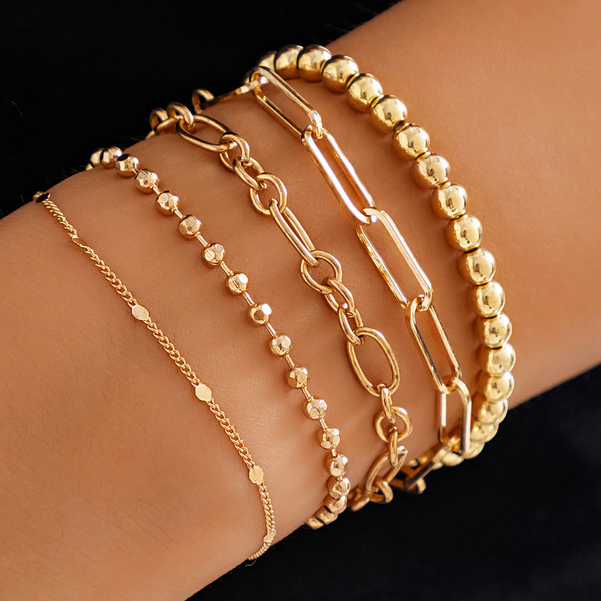 Sweet Business Heart Plated Brass Bracelet for Women