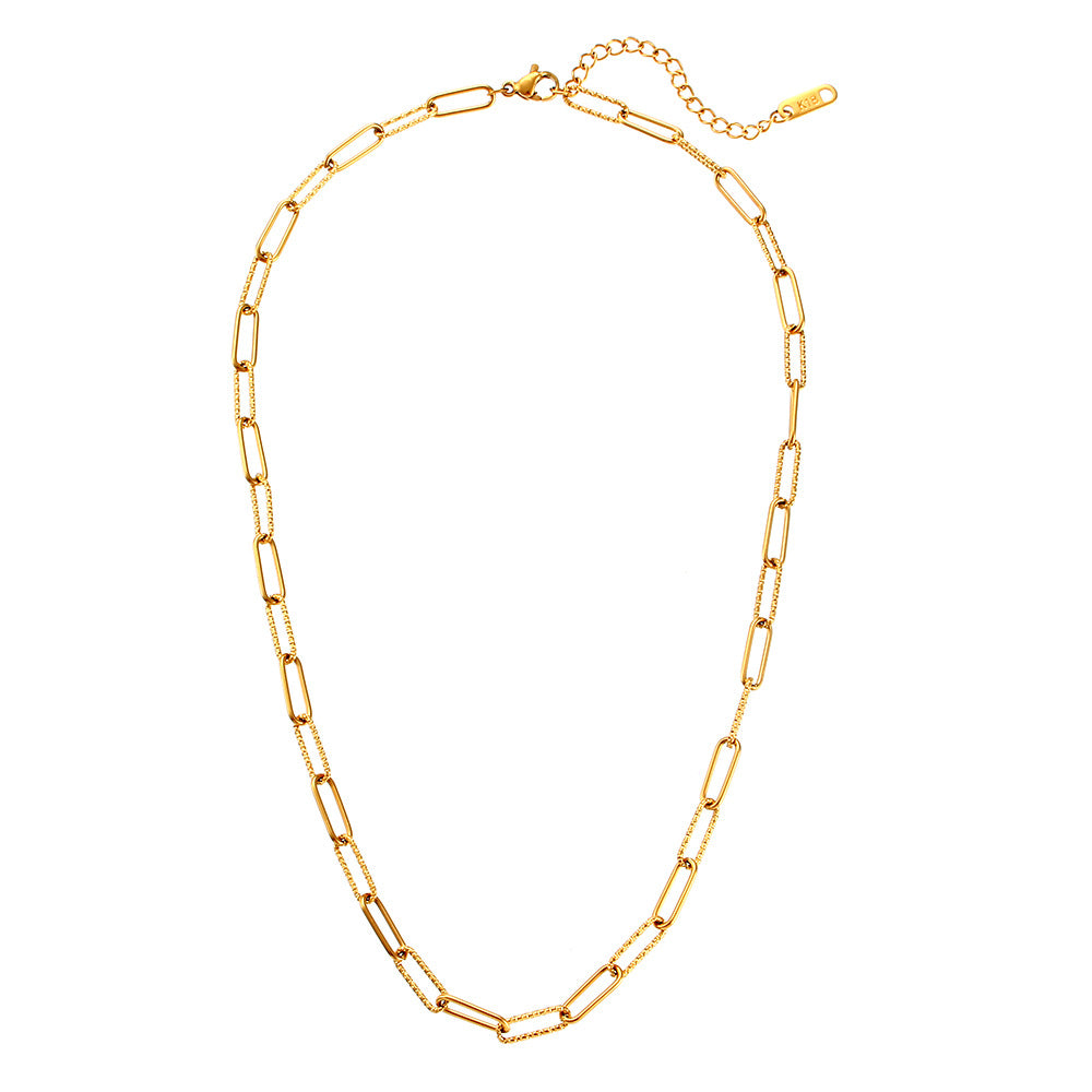 Collana girocollo alla moda con design geometrico in acciaio inossidabile, pendente in acciaio al titanio e finitura placcata per donna