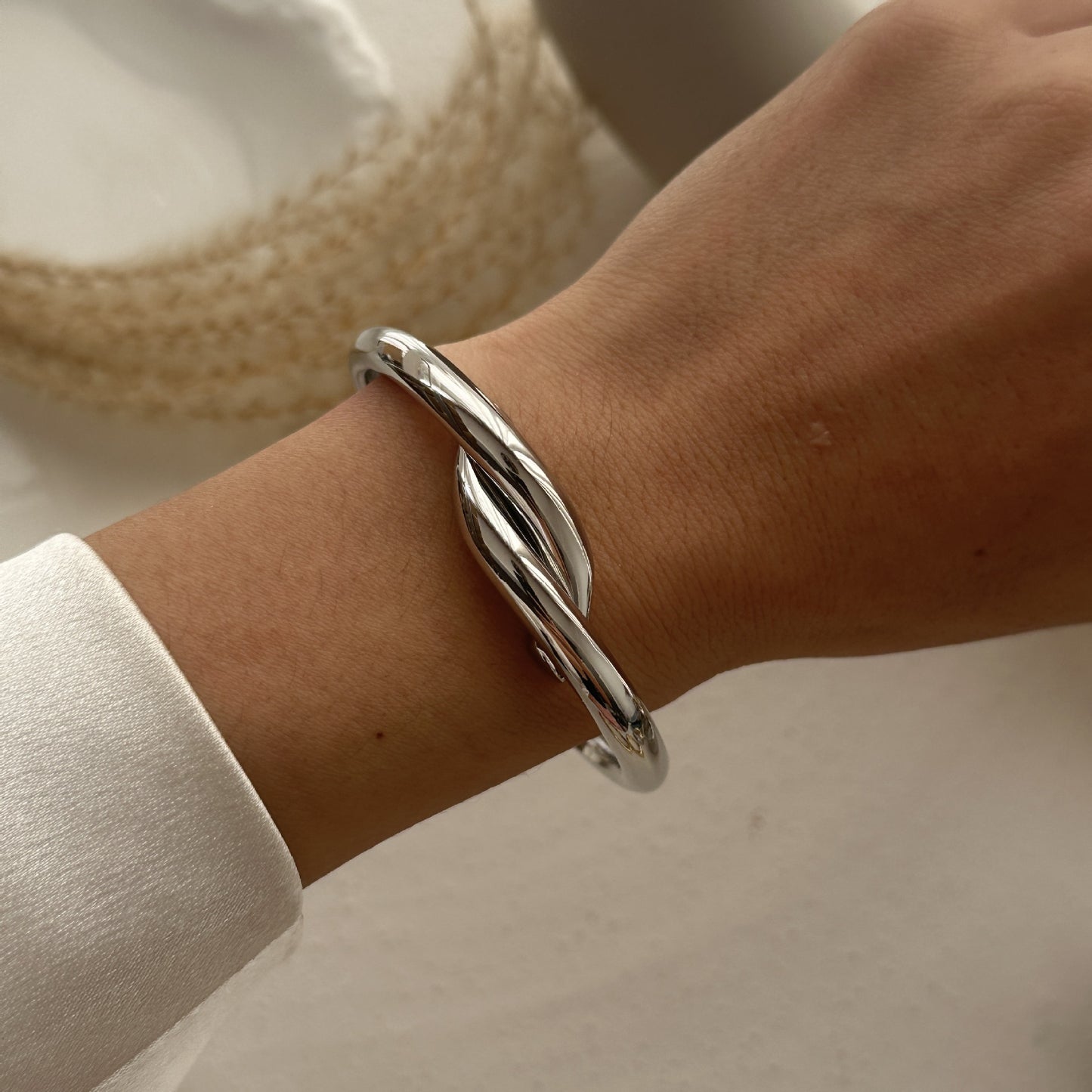 Bracciale a fascia aperta da donna in lega geometrica placcata alla moda
