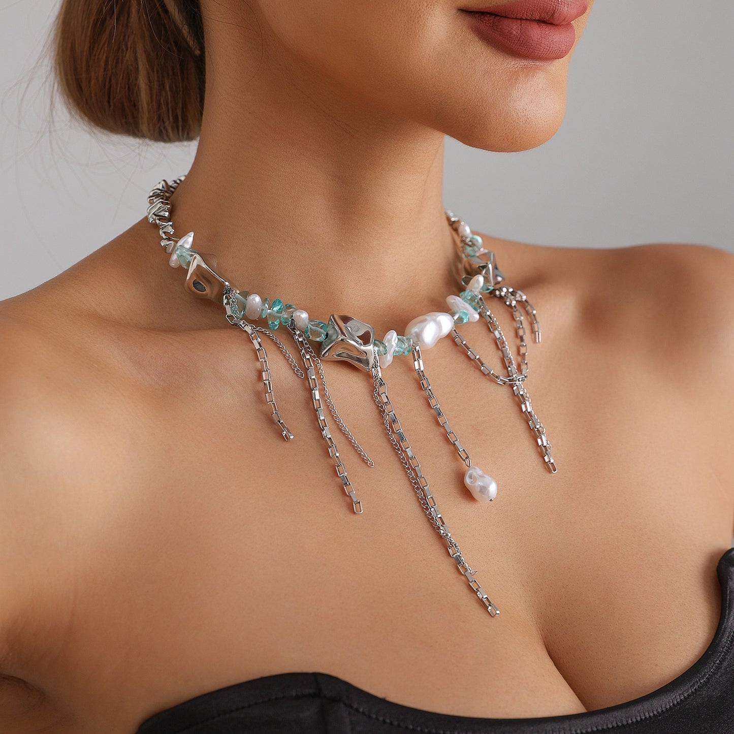 Fashion Streetwear Geometric Alloy Plated Beaded Spliced Choker Necklace for Women