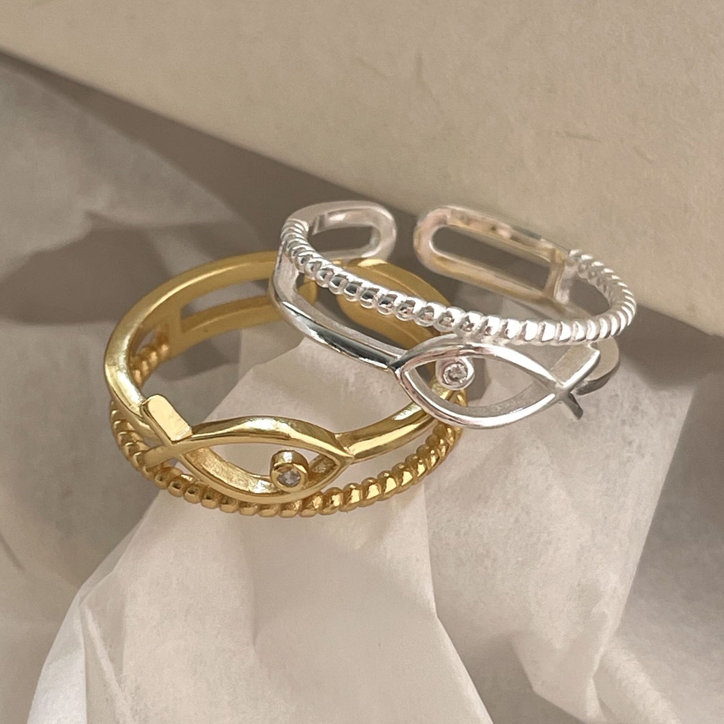 Minimalist Bowknot-Shaped 925 Sterling Silver Ring for Women with Musical Note Accent
