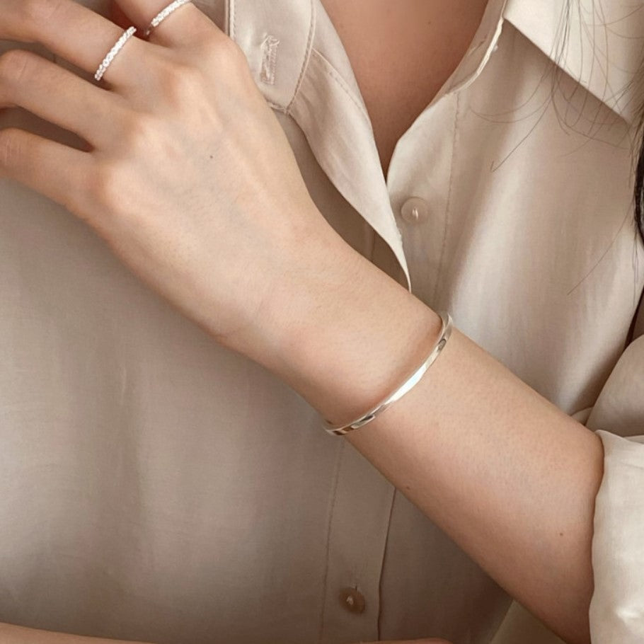 Minimalist Square Wire Bracelet in S925 Sterling Silver with Plated Finish for Women