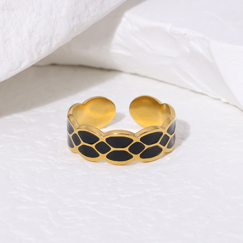 Anillo de titanio en forma de rombo, chapado en oro de 18 quilates, con esmalte y diseño geométrico minimalista para mujer