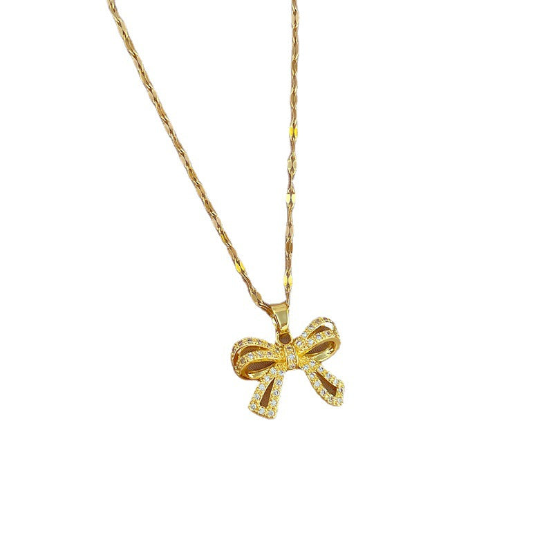 Collar Colgante de Mariposa de Acero de Titanio de Lujo para Mujer con Incrustaciones de Pedrería, Delicada Cadena de Clavícula con Diseño Geométrico, Joyería de Moda Ligera de 8g