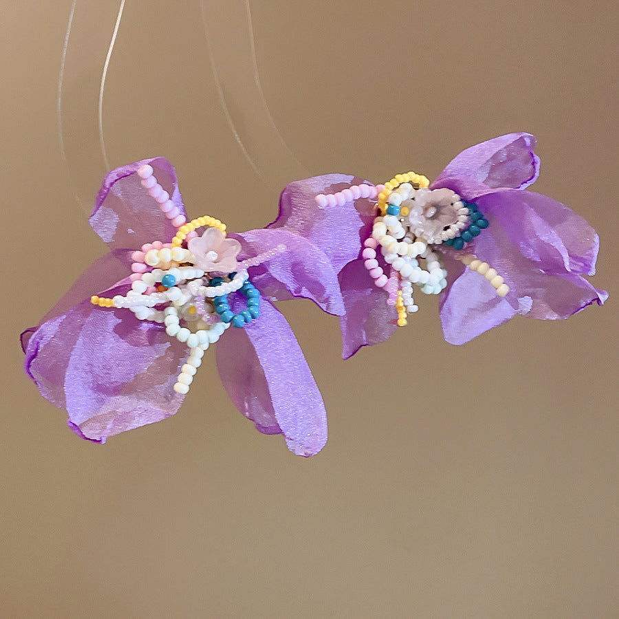 Orecchini a cerchio floreali delicati con perle di cristallo su perni in argento sterling per donne, fatti a mano, freschi ed eleganti, leggeri