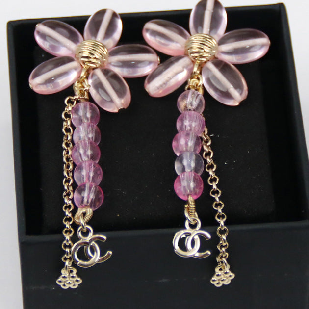 Sweet Elegant Gold Plated Brass Floral Acrylic Pendant Necklace for Women