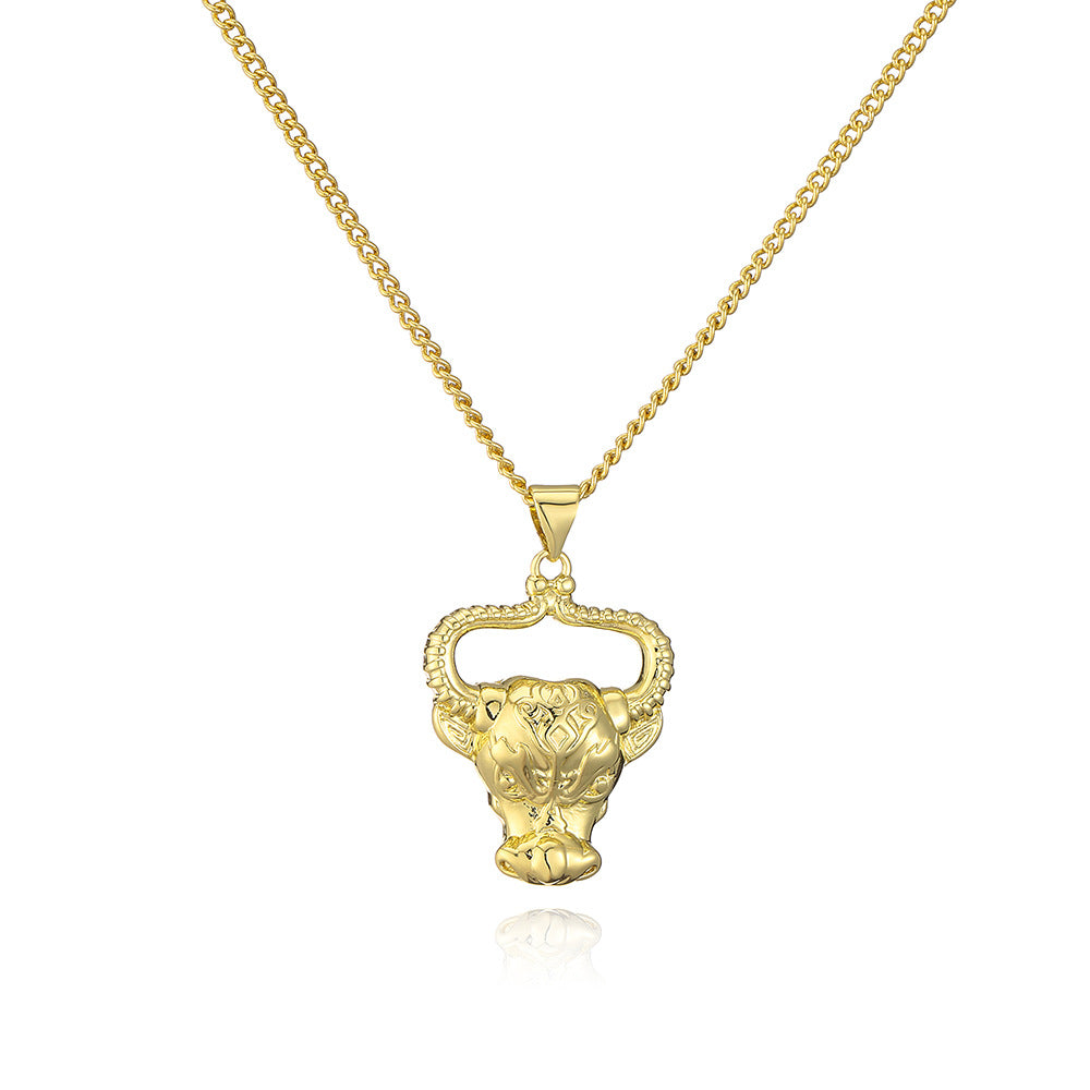 Collana con Pendente Toro Stile Punk da Donna con Base in Rame e Placcatura in Oro 18K, Catenina Minimalista con Design Animale
