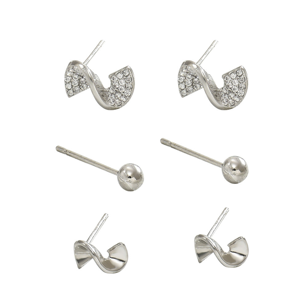 Orecchini a perno geometrici minimalisti in rame con intarsio in zircone per donna