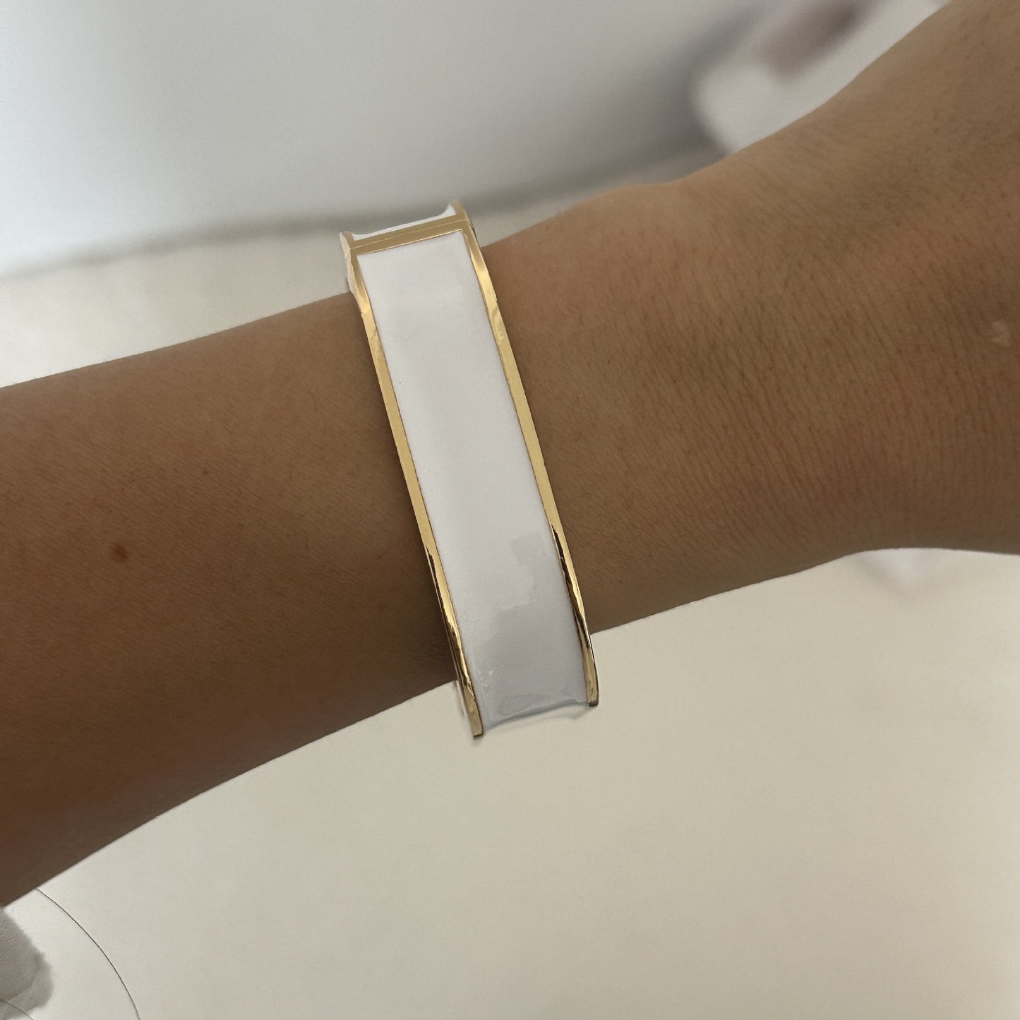 Minimalist White Gold Plated Drip Oil Round Geometric Open Cuff Bracelet