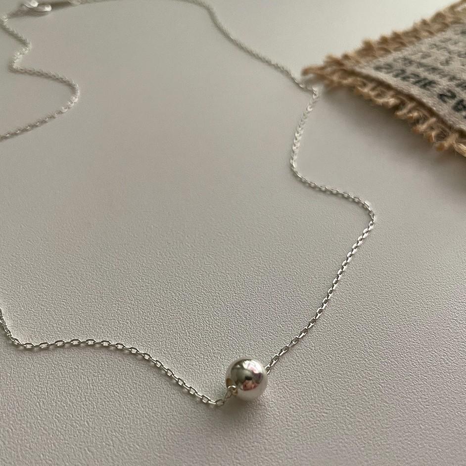 Minimalist Round Bead Pendant Necklace in 925 Sterling Silver with Polished Finish