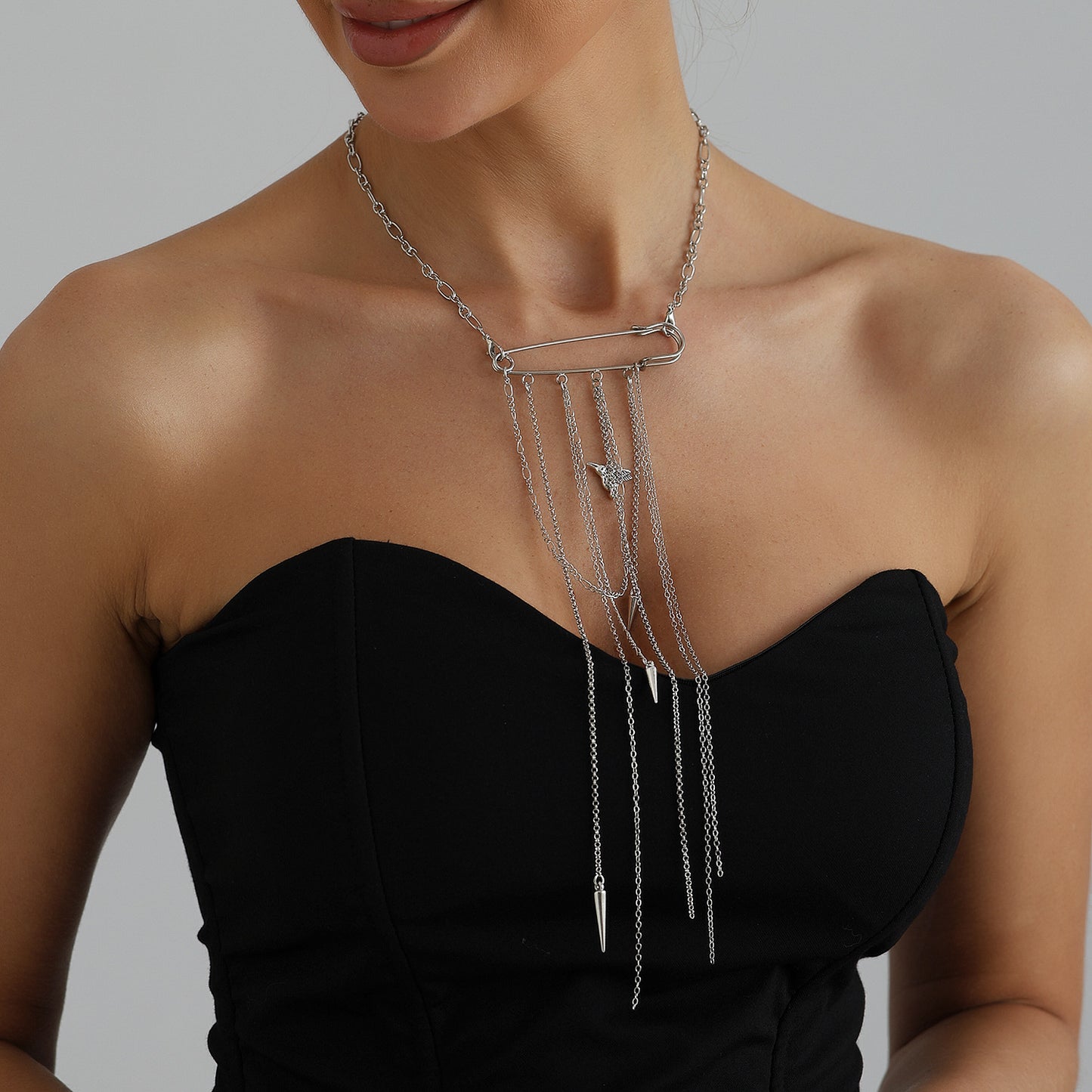 Streetwear Alloy Plated Animal Pendant Necklace with Tassel Convertible Design for Women and Men