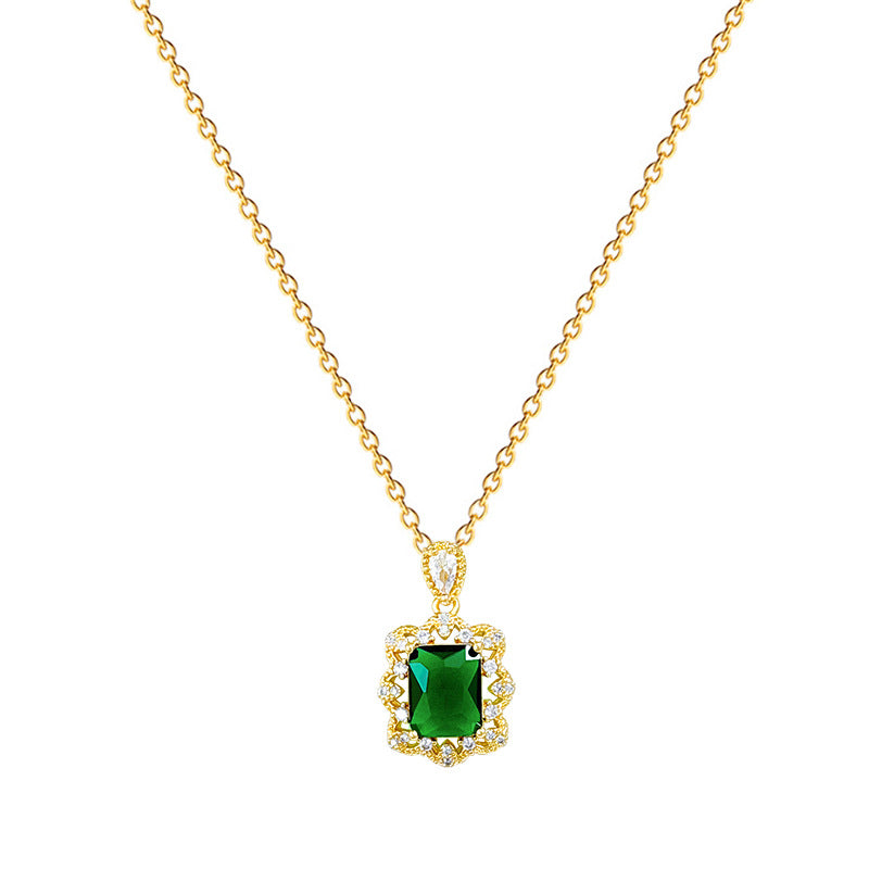 Minimalist Geometric Green Gemstone Rhinestone Pendant Necklace for Women Titanium Steel Delicate Clavicle Chain