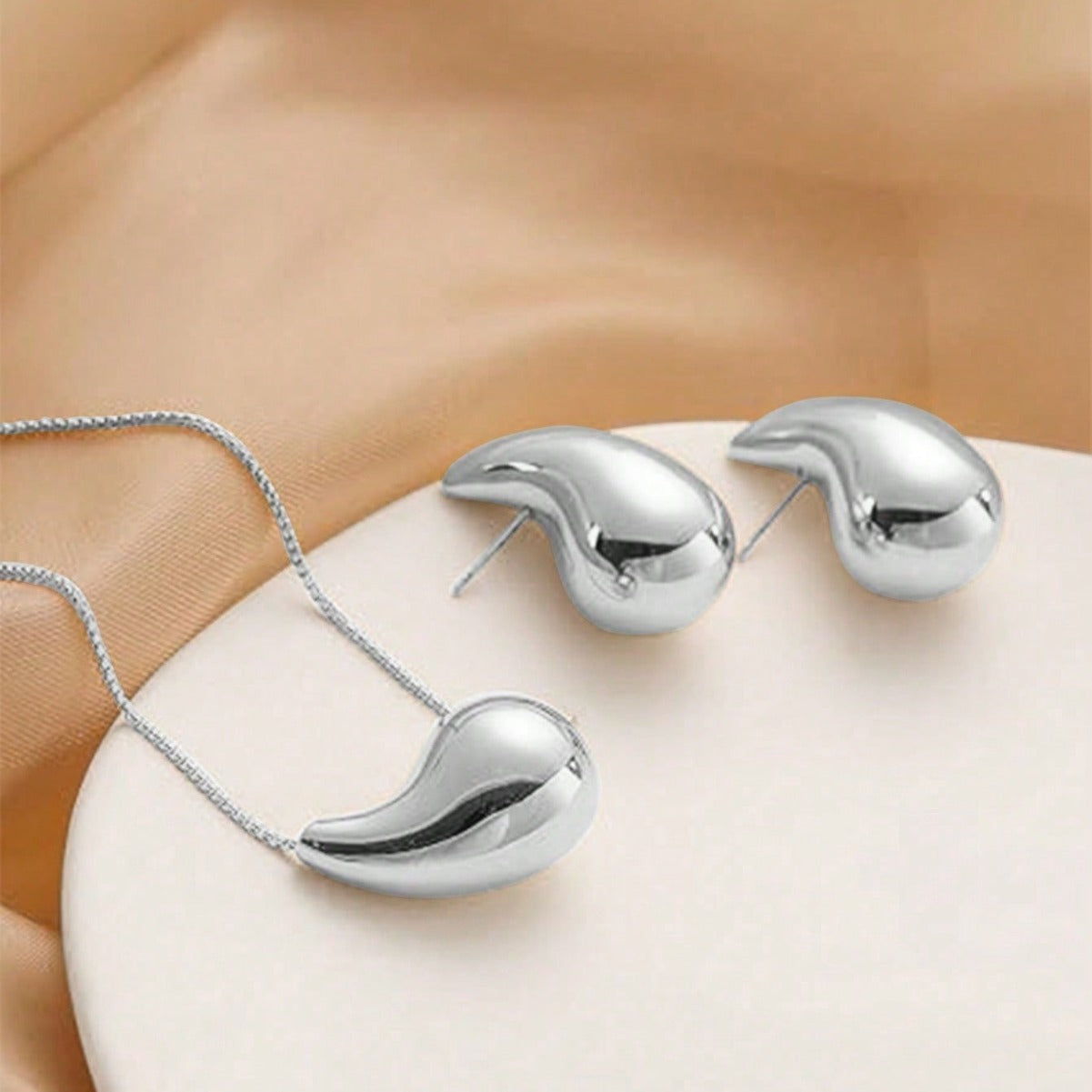 Juego de collar y pendientes geométricos de lágrima de moda para mujer, joyería con colgante largo chapado en aleación