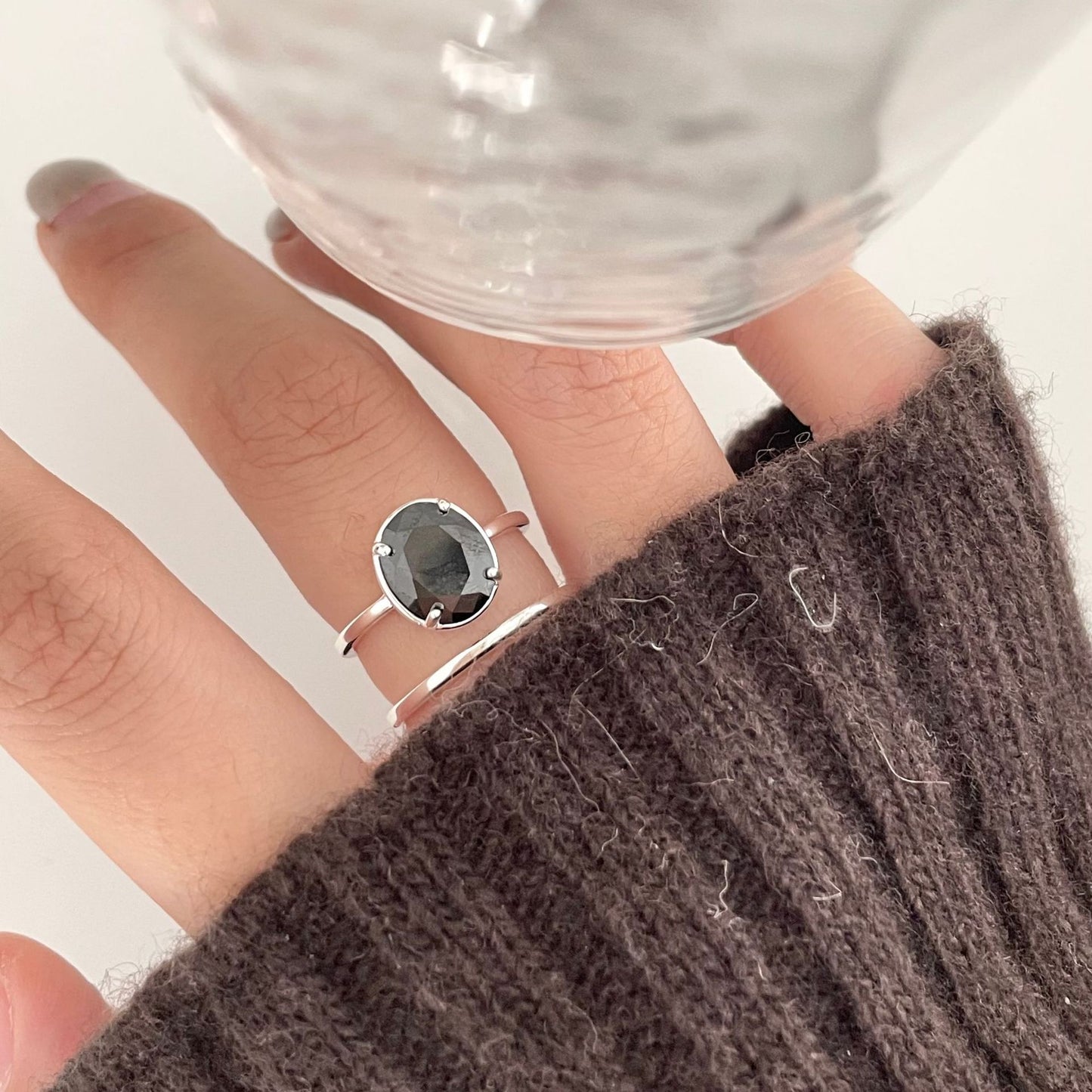 Minimalist Double-Band S925 Sterling Silver Ring for Women with Black Zirconia Inlay