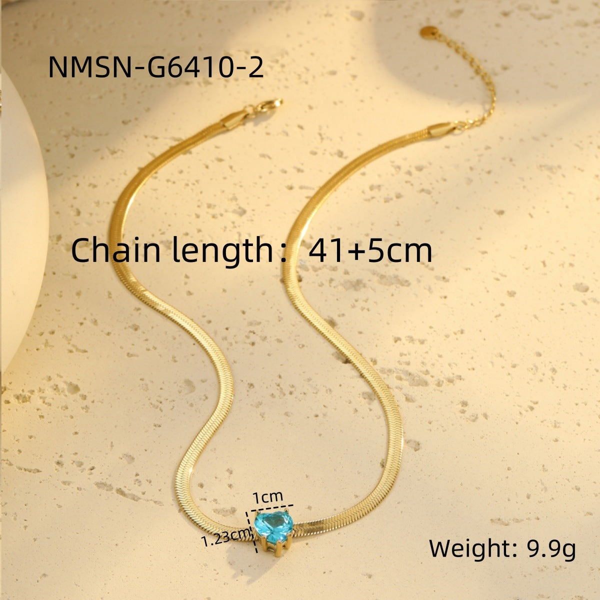 Collar Minimalista de Cadena de Serpiente de Acero Inoxidable Chapado en Oro de 18K con Corazón de Zirconia para Mujer