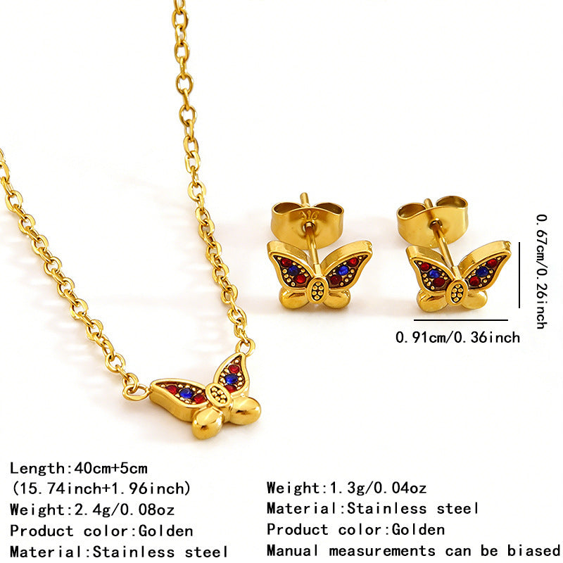 Elegante juego de collar y pendientes de acero inoxidable chapado en oro de 18 quilates con mariposas y circonitas cúbicas