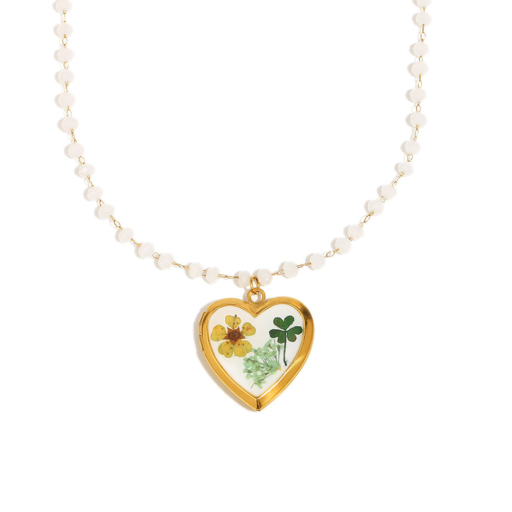 Minimalist Heart-Shaped Stainless Steel Plated 18K Gold Pressed Flower Locket Necklace with Glass Beads
