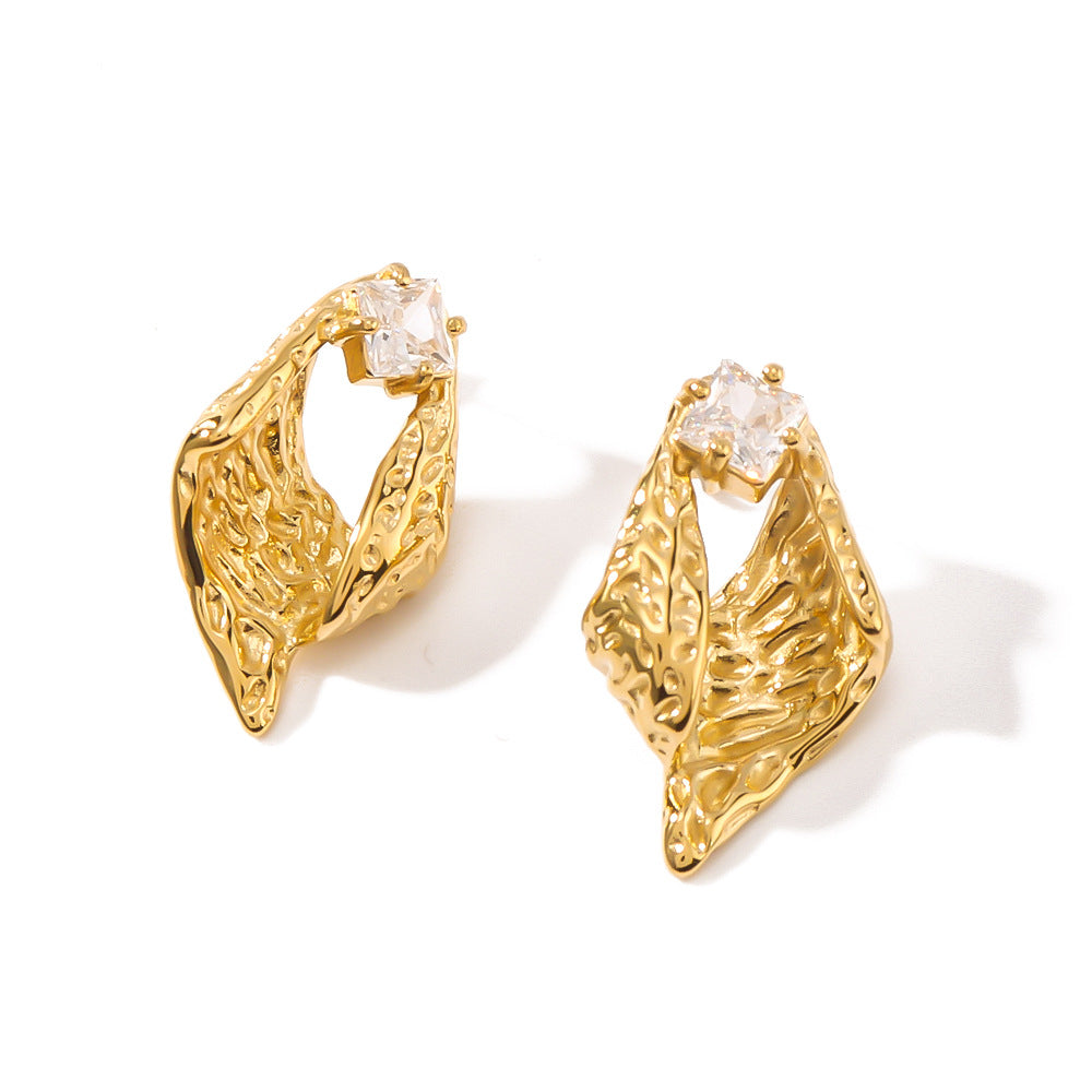 Orecchini da donna vintage asimmetrici geometrici in acciaio inossidabile con intarsio in zirconi e placcatura sottovuoto in oro 18 carati