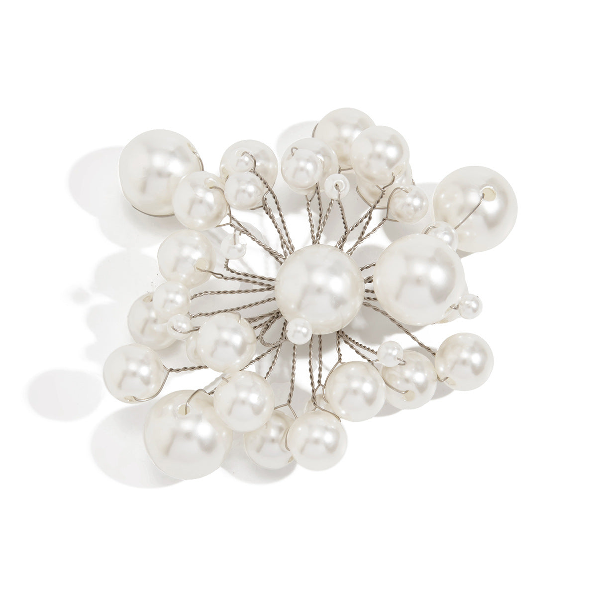 Sweet Elegant Gold Plated Brass Floral Pearl Brooch for Women