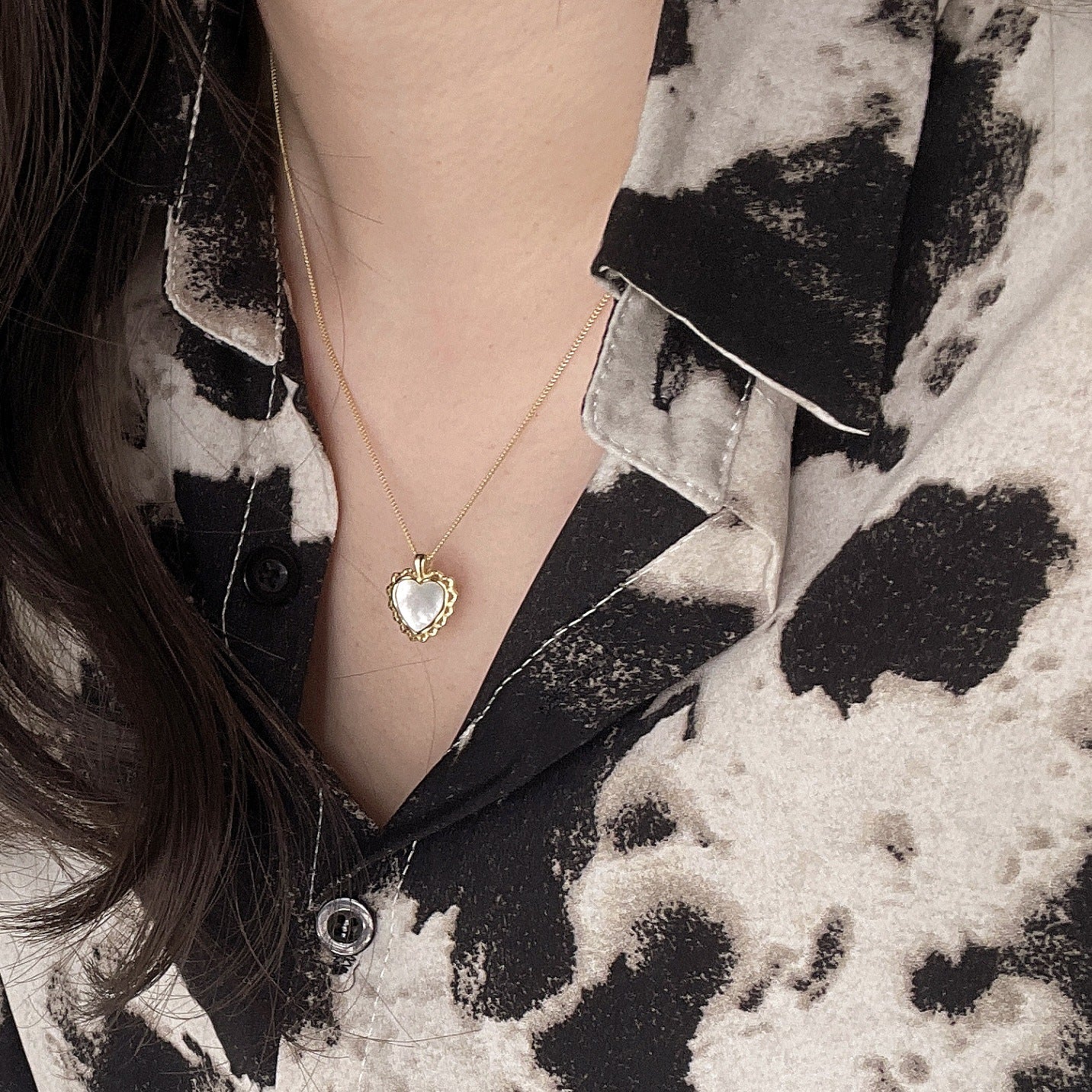 Minimalist Heart-Shaped 925 Sterling Silver Necklace with Shell Pendant for Women