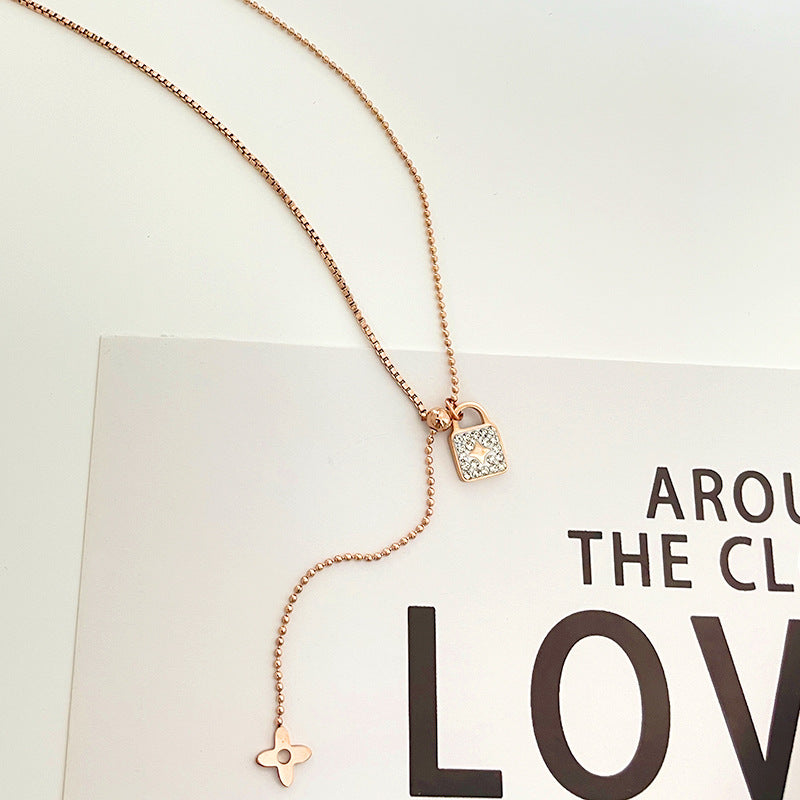 Minimalist Industrial Lock Pendant Necklace for Women Stainless Steel Geometric Clavicle Chain with Adjustable Length