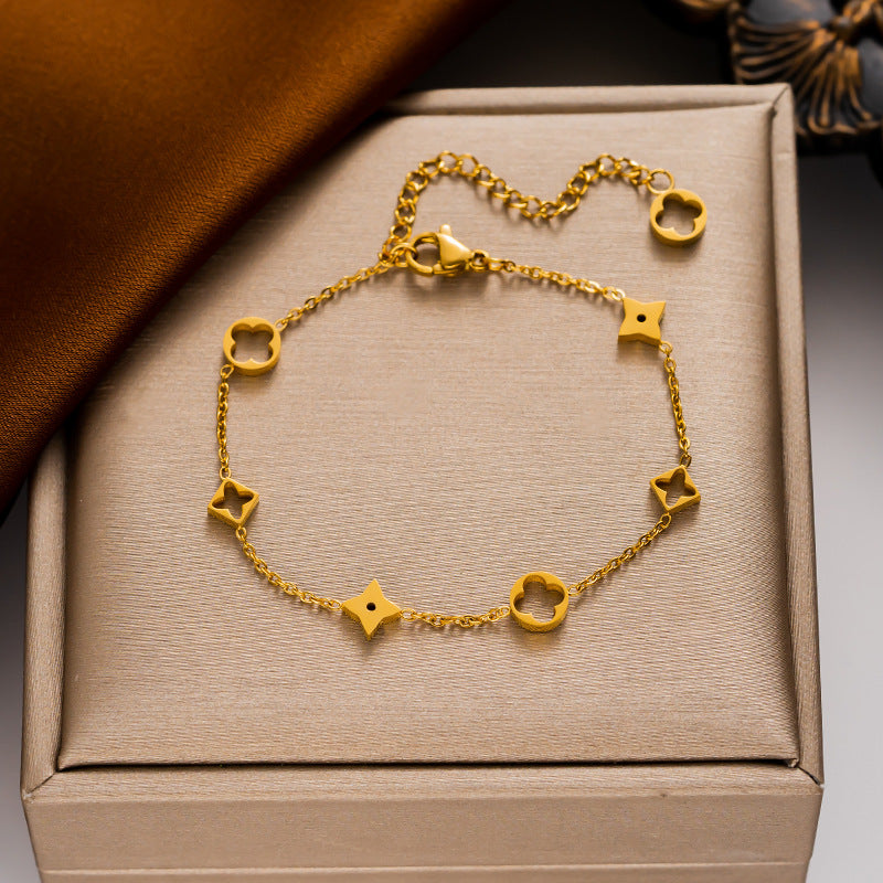 Collana minimalist in titanio a quadrifoglio da donna, con finitura galvanizzata e catena a O