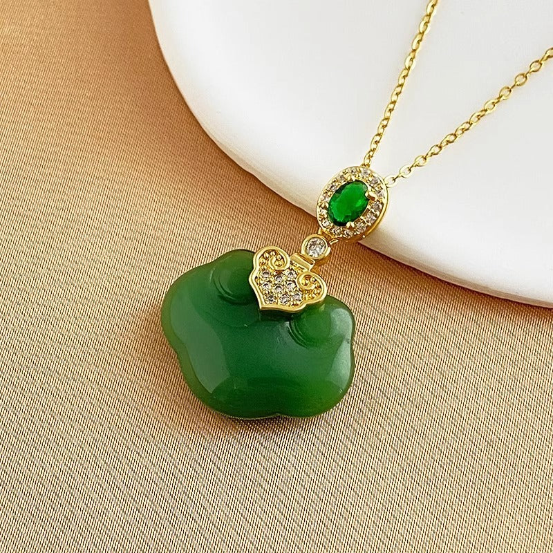 Vintage Chinese Style Irregular Cloud Pattern Jade Pendant Necklace for Women with Titanium Steel Snake Chain and Plated Finish