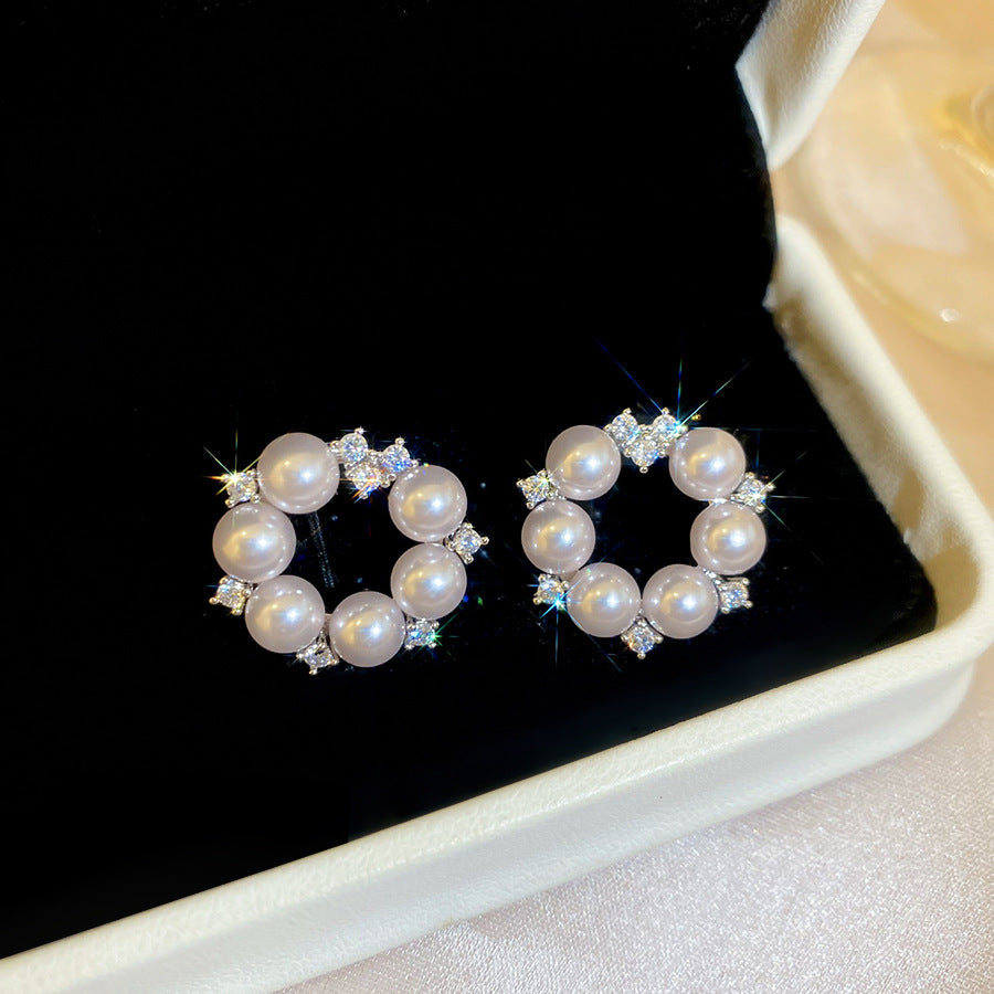 Vintage Elegant Waterdrop-Shaped Simulated Pearl Stud Earrings with Zircon Inlay for Women