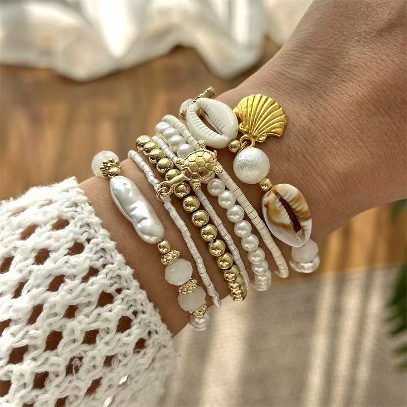 Bohemian Star Alloy Bracelet with Pearl and Shell Elements for Women