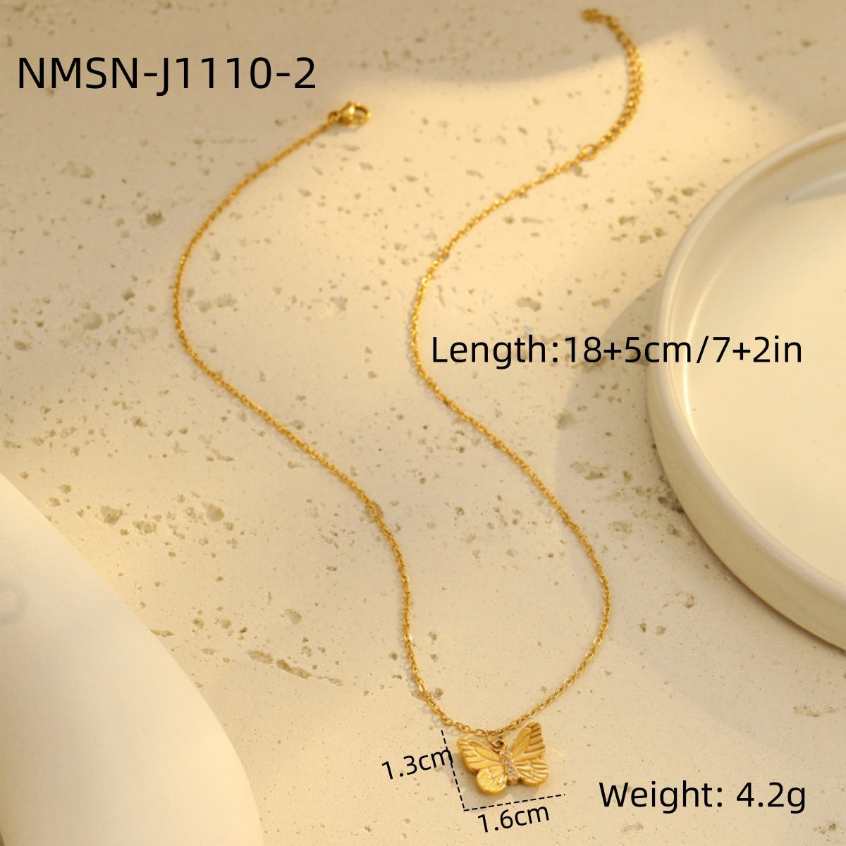 Juego de collar y pendientes de mariposa de acero inoxidable chapado en oro de 18 quilates a la moda para mujer