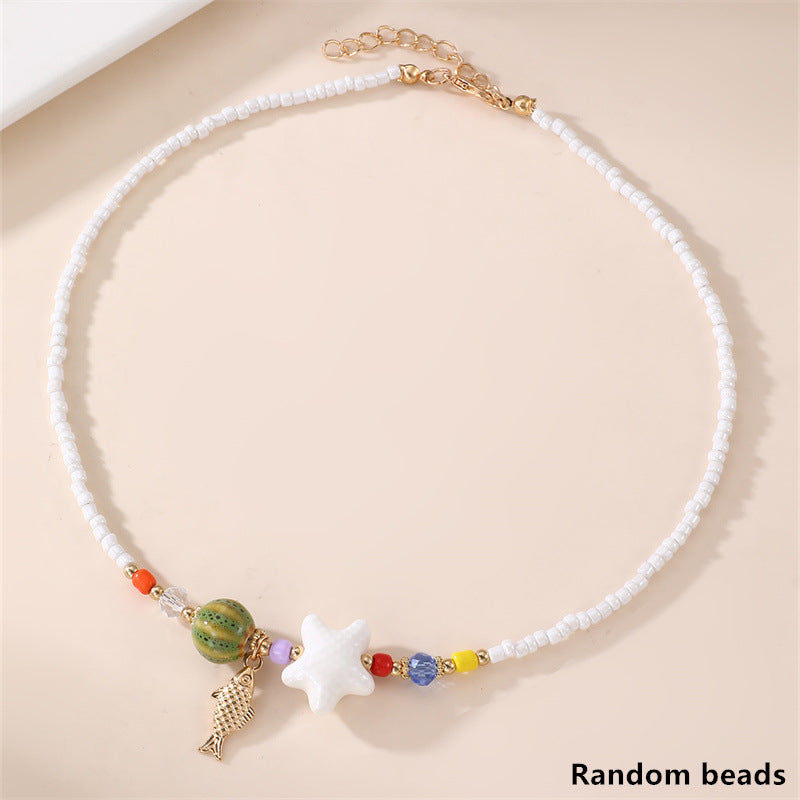 Collana Minimalista in Resina con Fiocco per Ragazze con Finitura Dipinta, Ciondolo a Stella Marina a Tema Spiaggia su Catena di Perline