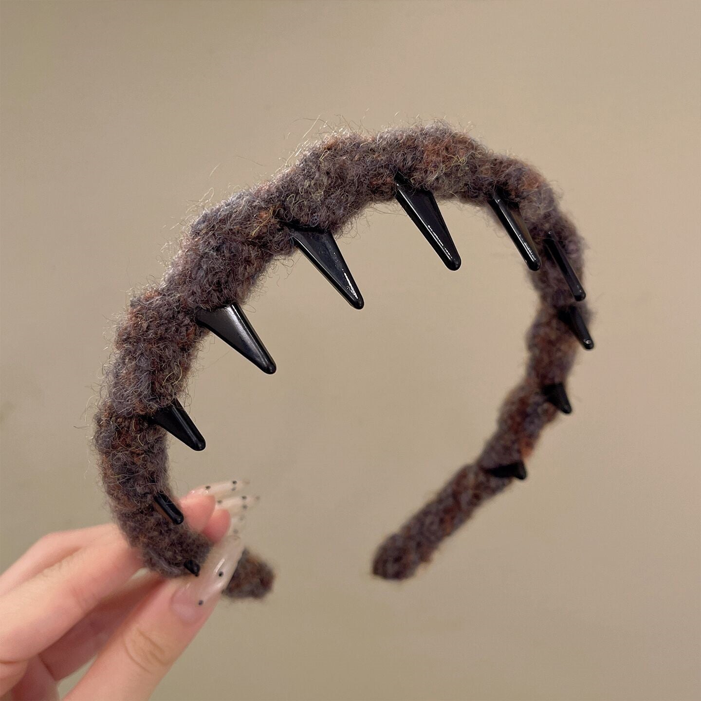 Diadema de punto acrílico con textura Retro Wave para mujer con diseño de corona alta, accesorio de moda hecho a mano para la oficina