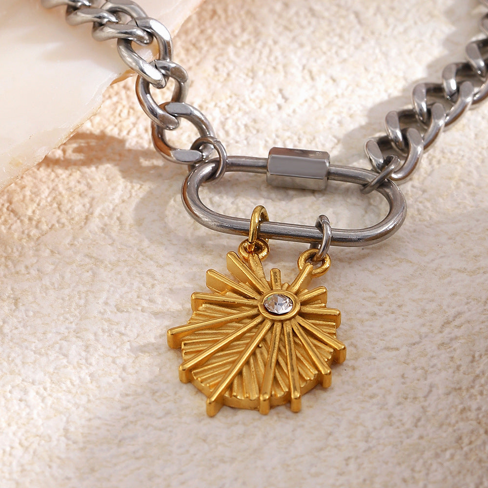 Elegant Geometric 18K Gold Plated Stainless Steel Starlight Pendant Bracelet for Women