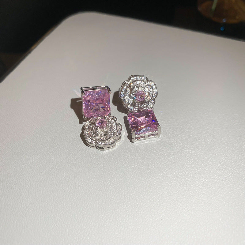 Set di collana e bracciale da donna con ciondolo quadrato a fiore in zircone stile lusso, con catena in rame e intarsio di strass