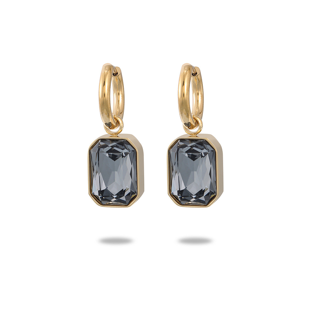 Orecchini da donna in acciaio al titanio con zirconi quadrati geometrici stile Maillard placcati oro 18K