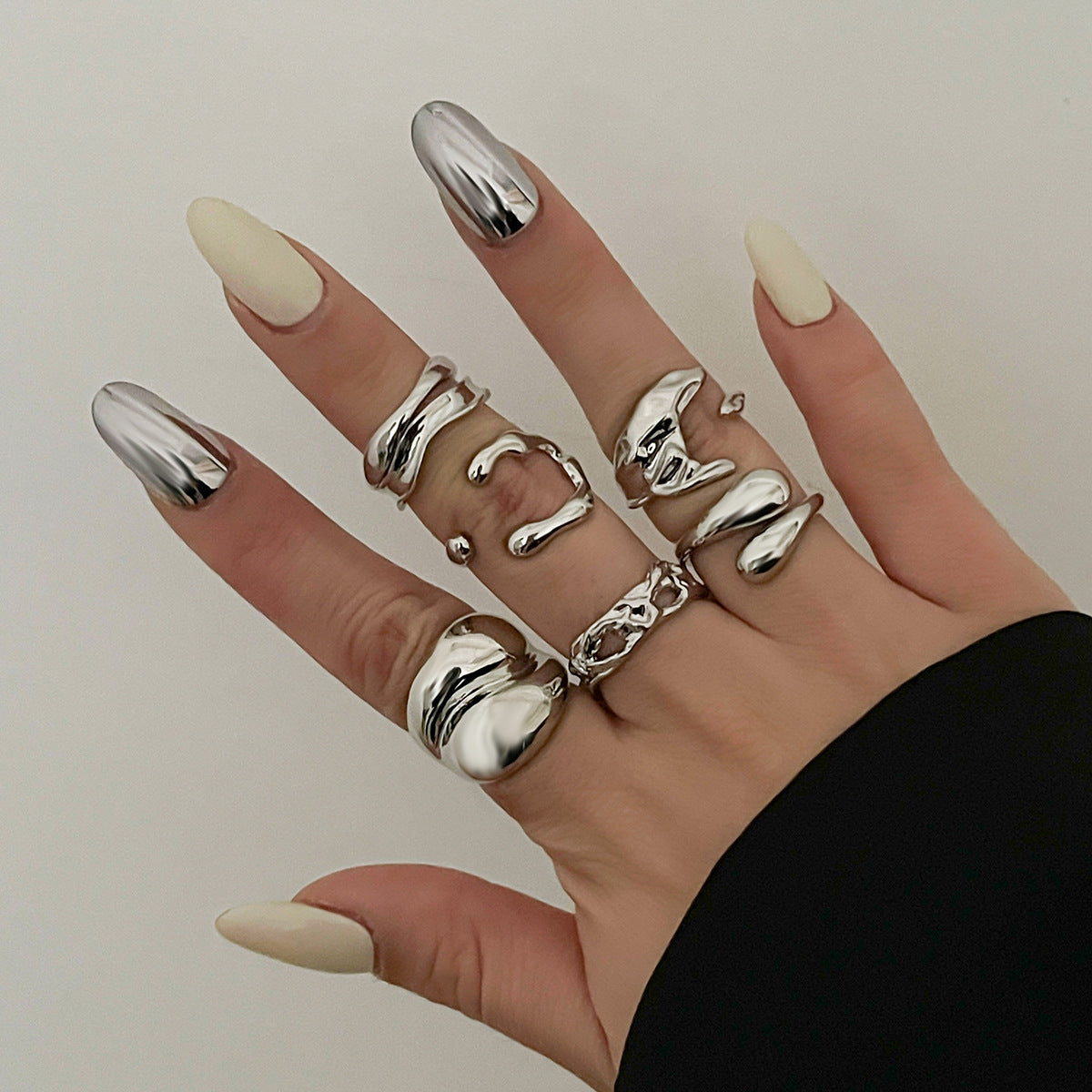 Anillo Geométrico Minimalista de Aleación con Diseño de Lava Líquida para Mujer, Banda Abierta Ajustable Electrochapada