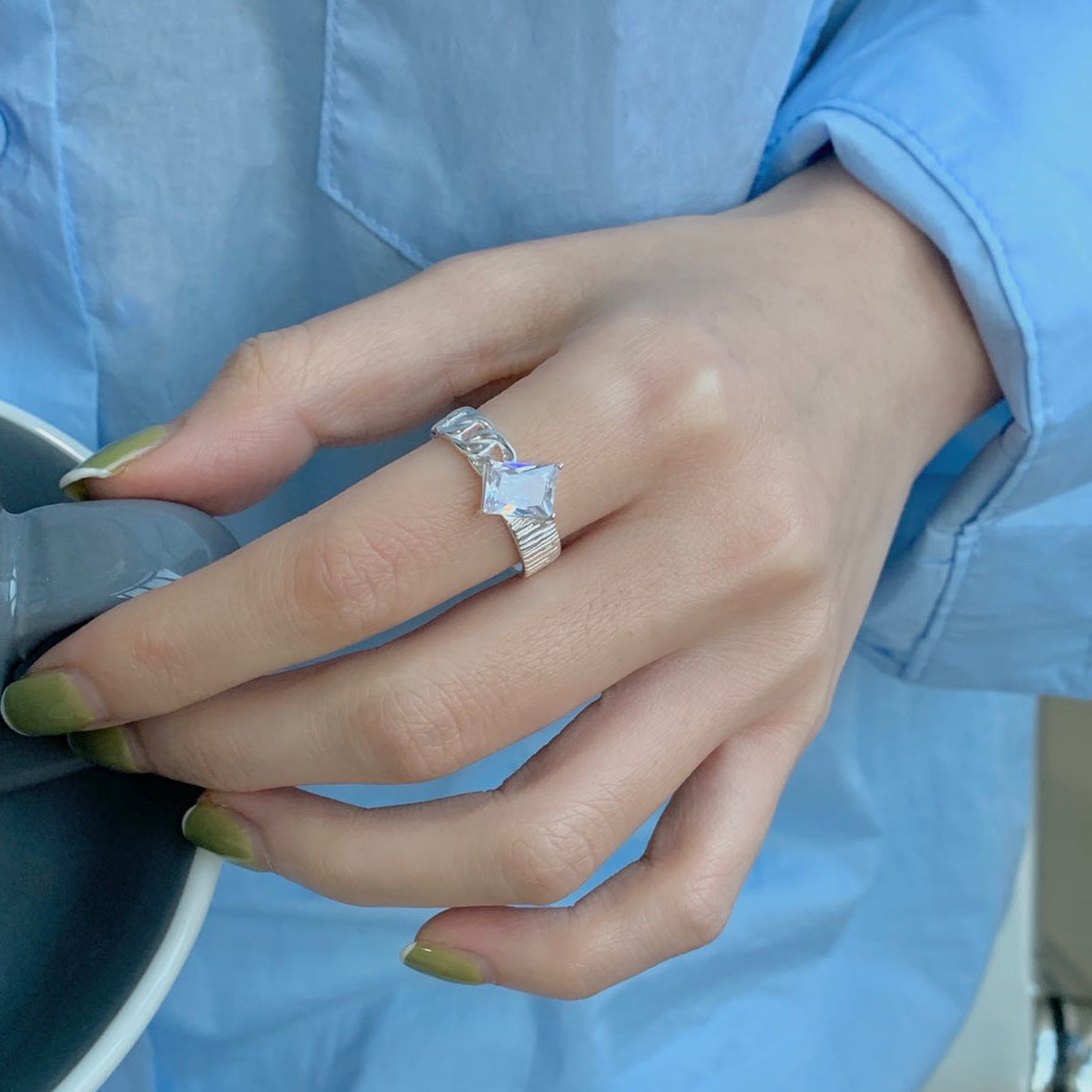 Anello a catena in argento sterling 925 con zirconi cubici intarsiati, minimalista e grazioso, da donna