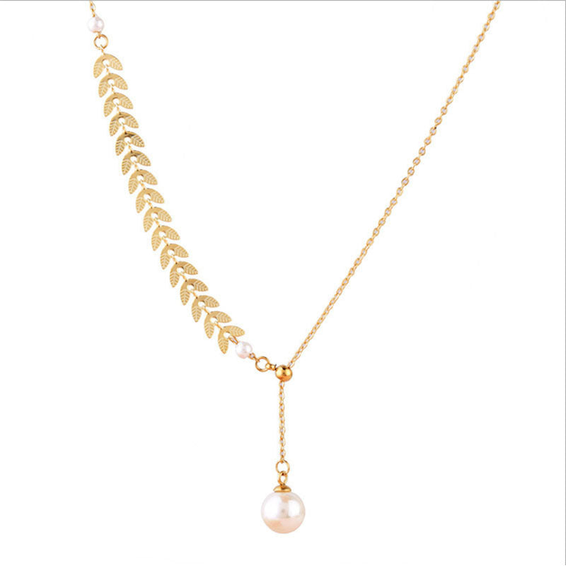 Elegante collar de clavícula con espiga de trigo y colgante de perla en cadena ondulada de acero de titanio con baño de oro para mujer