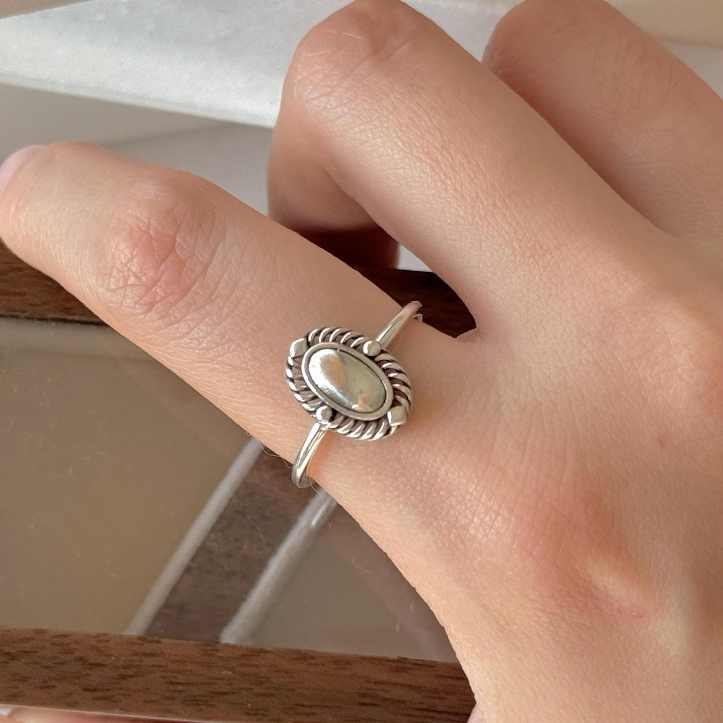 Anillo geométrico ovalado de plata de ley 925 dulce vintage para mujer