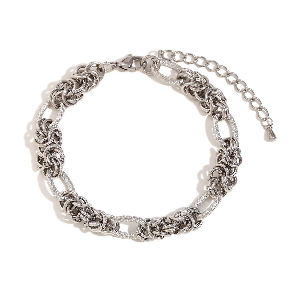 Cavigliera da donna minimalista geometrica in acciaio al titanio intrecciata a mano con placcatura in oro 14 carati