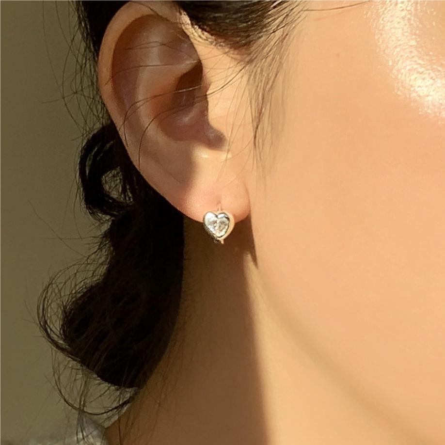 Minimalist Heart-Shaped 925 Sterling Silver Stud Earrings with Zircon Inlay for Women