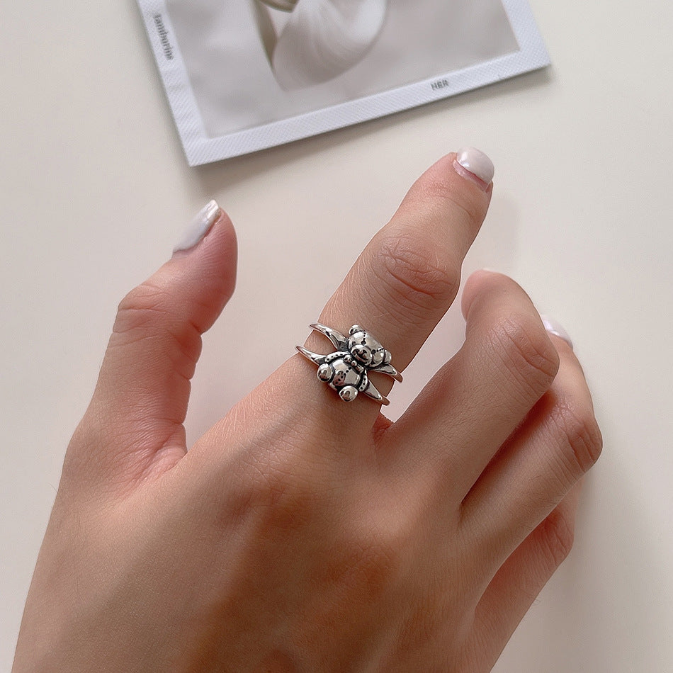 Anello da donna minimalista a forma di orso in argento sterling 925 con intarsiato