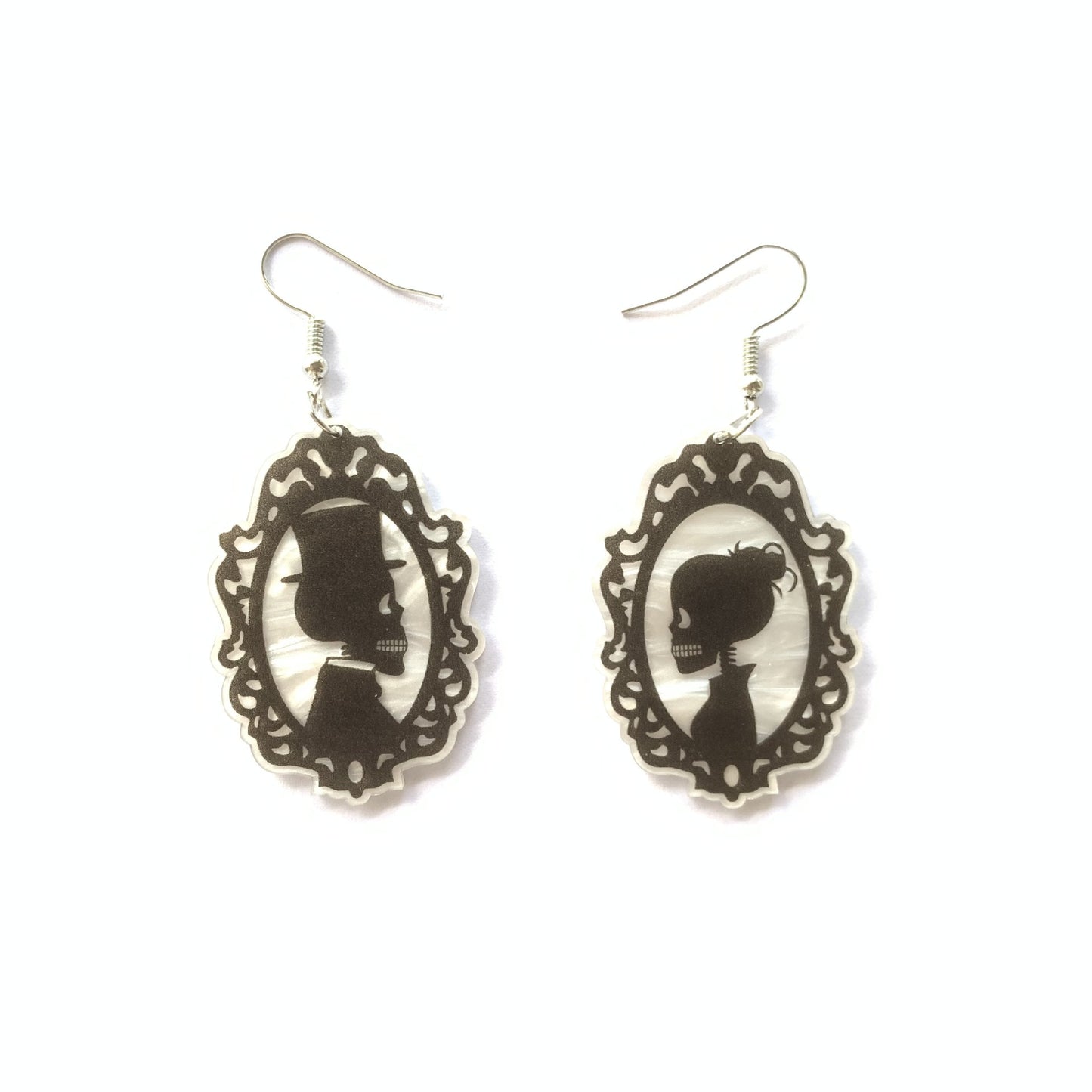 Pendientes góticos de Halloween con diseño asimétrico de calavera zombie y novia y novio fantasma de acrílico estilo vintage de dibujos animados