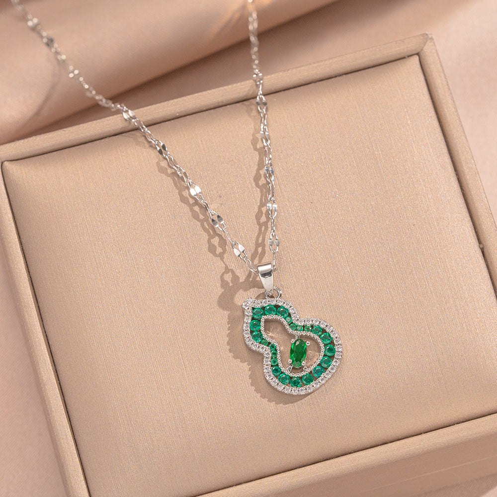 Collana con Ciondolo a Zucca Cava in Stile Vintage in Rame Placcato Oro 18K con Catena in Acciaio al Titanio da Donna