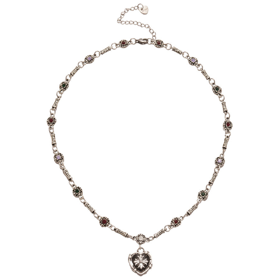 Collana Minimalista Cool Chic con Ciondolo a Croce a Forma di Cuore con Strass per Donna, Delicata Catena alla Clavicola, Gioielli di Lusso a Strati