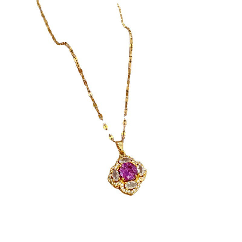 Collana di Lusso in Acciaio al Titanio con Inlay di Zirconi e Motivi Floreali a Petalo di Rosa, Camelia e Mughetto da Donna